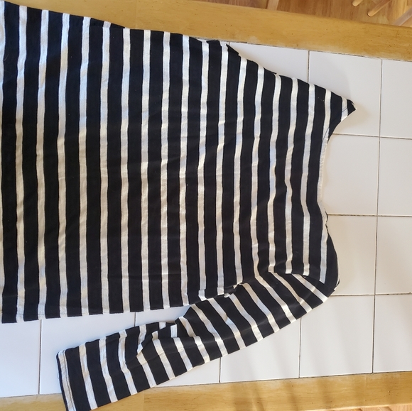 Striped tee - Picture 2 of 3
